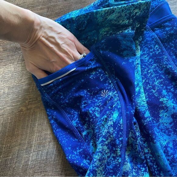 Athleta Splatter Be Free Knicker Legging Small Blue Green Workout - Picture 5 of 12